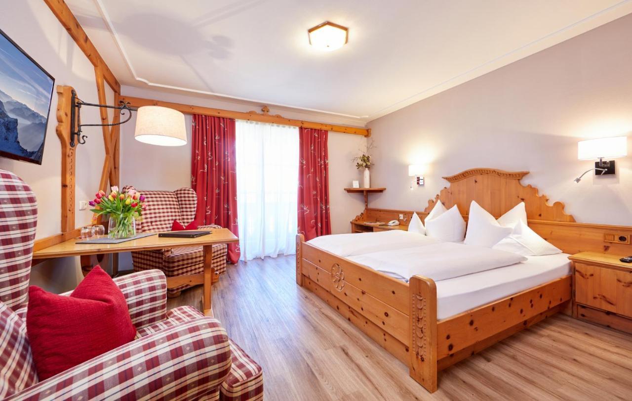 Landhotel Zum Bad Krun Bagian luar foto
