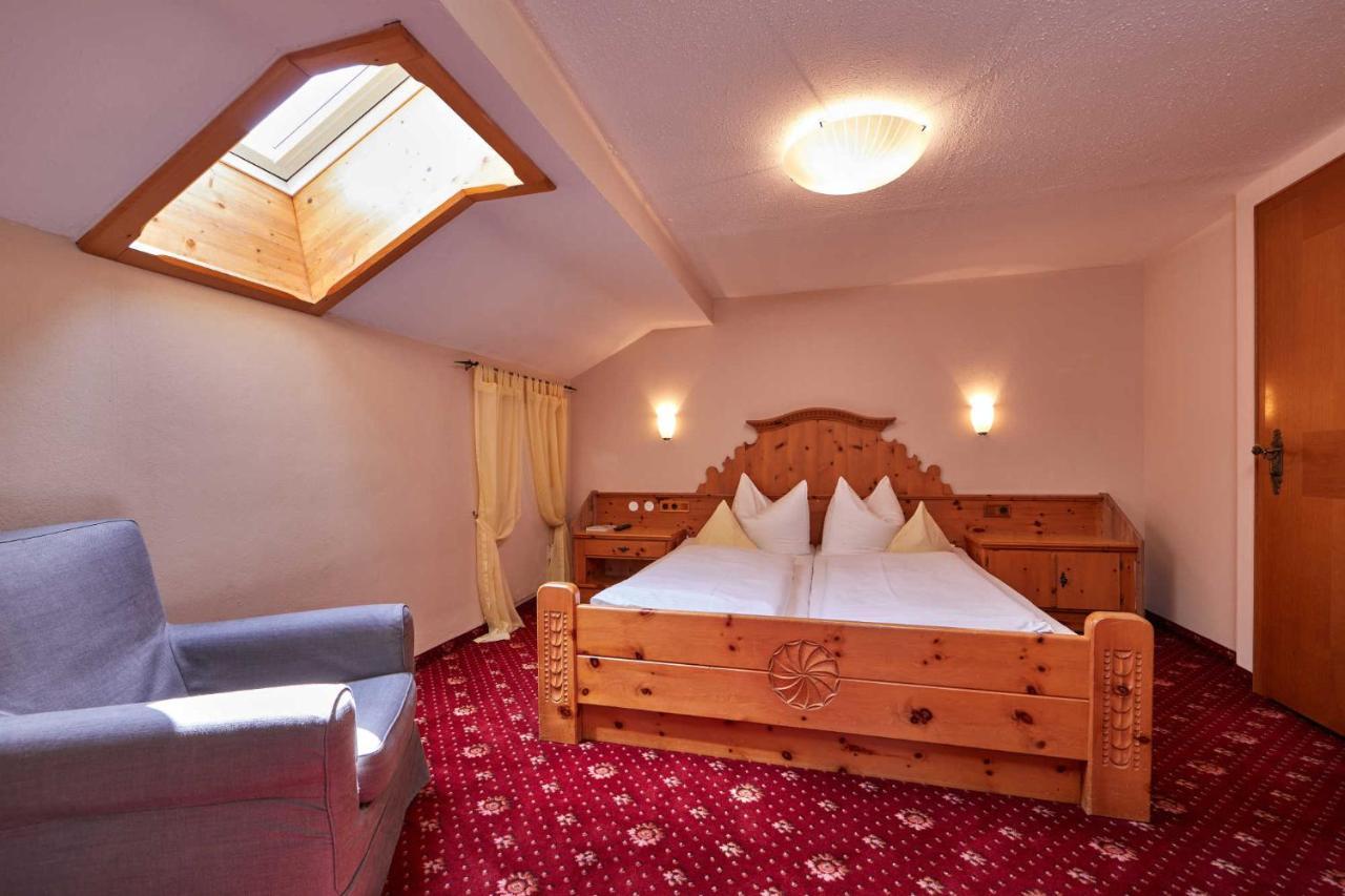 Landhotel Zum Bad Krun Bagian luar foto